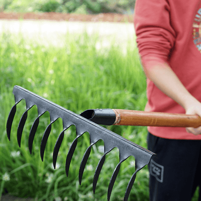 Multifunctional Iron Twisted Garden Rake